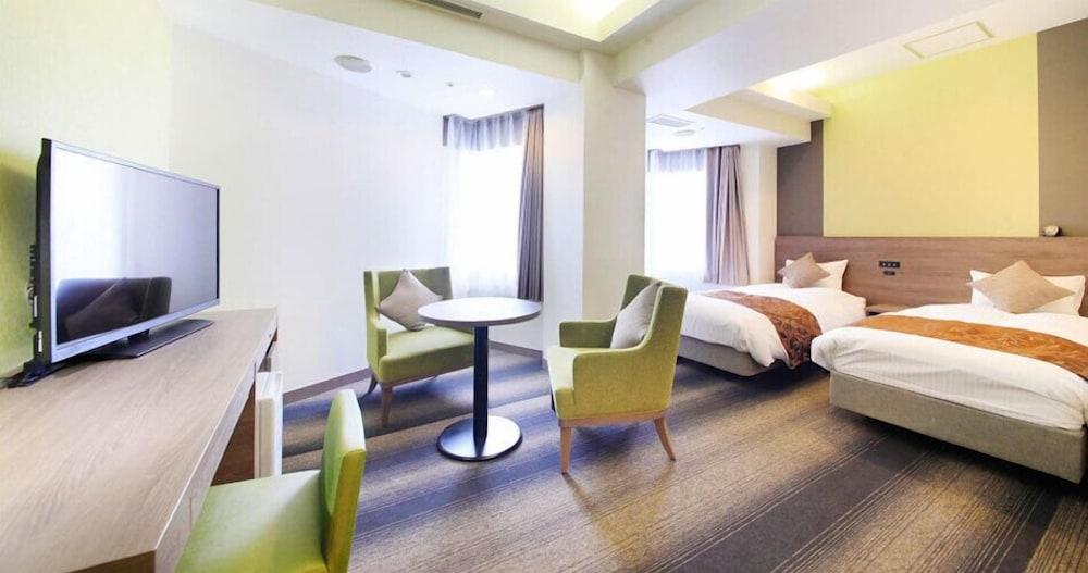 Hotel Sunshine Ucunomija Kültér fotó