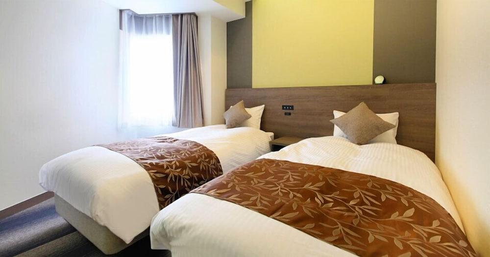 Hotel Sunshine Ucunomija Kültér fotó