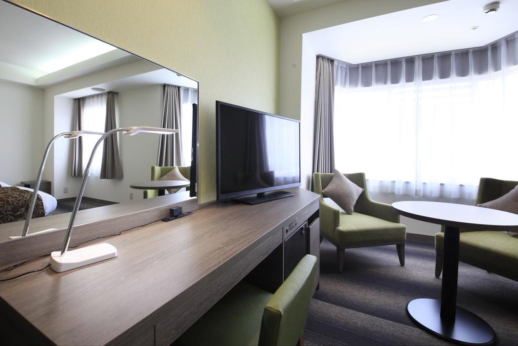 Hotel Sunshine Ucunomija Kültér fotó