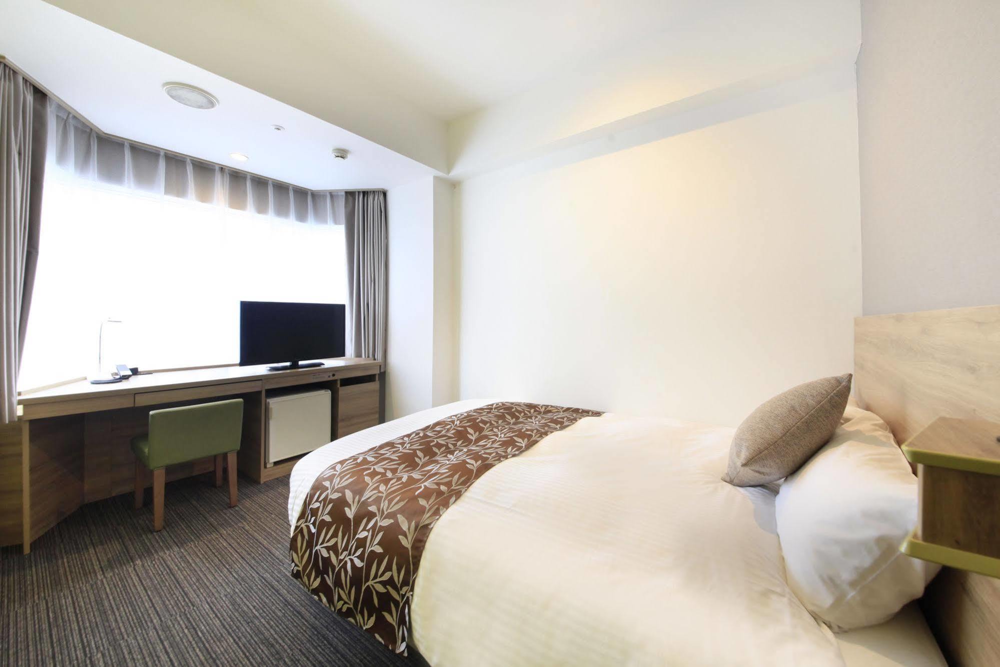 Hotel Sunshine Ucunomija Kültér fotó